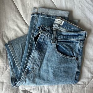 Abercrombie 90s Straight Ultra High Rise Jean (Long)